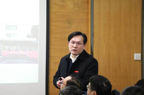 说明:http://news.wit.edu.cn/__local/E/8B/1B/F8BCF9BFA32C9E4E55A1EB16445_B8C0DAAC_AE42.jpg